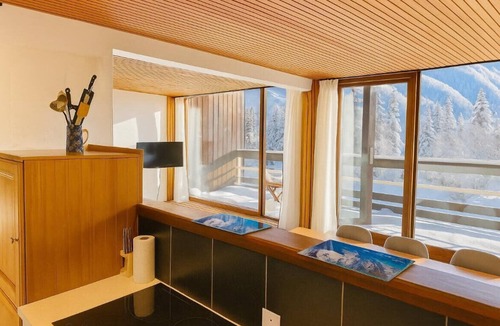 Les Tines Apartment | Bright apartment for 6 people in Chamonix