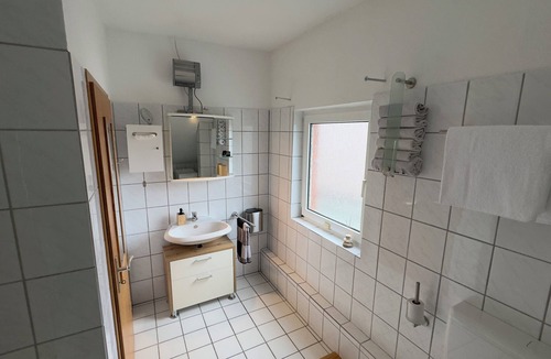 Bissendorf Apartment | Bright apartment in Bissendorf with HomeGym and freeway access