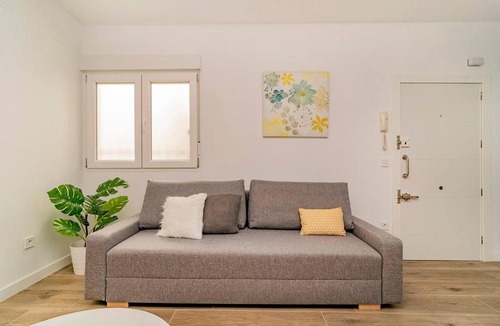 Carabanchel Apartment | Bright apartment near Casa de Campo by Batuecas
