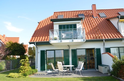 Dassow Apartment | Bright, family-friendly apartment near the beach