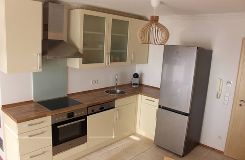 Auerbach Condo | Bright, friendly apartment perfect starting point for excursions