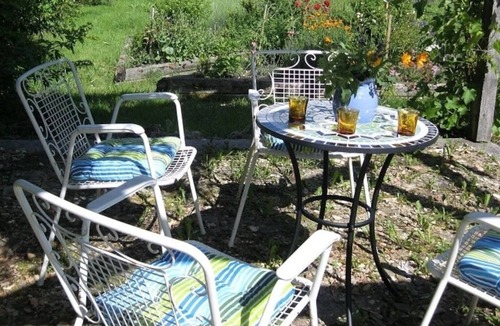 Rott House | Bright holiday home in a clearing
