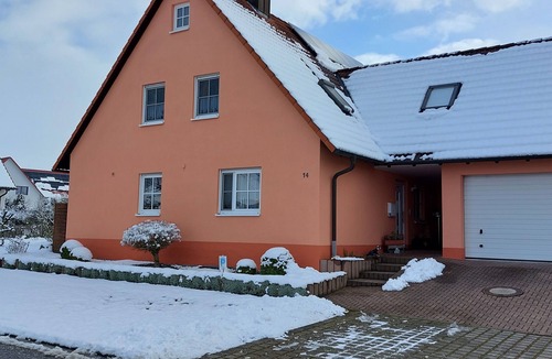 Rothlein Apartment | Bright modern 110sqm apartment, incl. WLAN and parking, up to 6 persons,