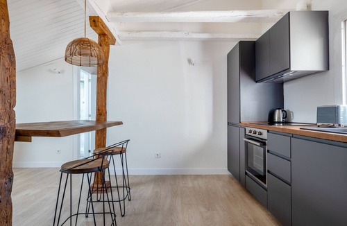 Barrio de La Latina Apartment | Bright Palacio 2BR, nr Shops & Nightlife, by Blueground