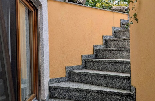Wahlwies Apartment | Bright, quiet, clean, separate: 50 sqm basement granny apartment near Lake Constance