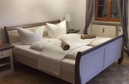 Weissbach an der Alpenstrasse Apartment | Brunnhaus, Ferienwohnung mit Garten