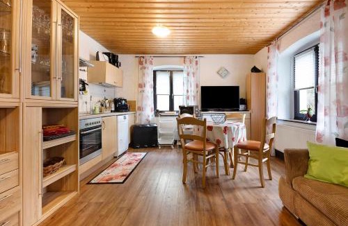 Kirchenlamitz Apartment | Buchhaus Vier - Erdgeschoss