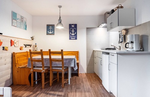 Bakenberg House | Bungalow "Zur Boje, Bgl 19" with Private Terrace & Wi-Fi