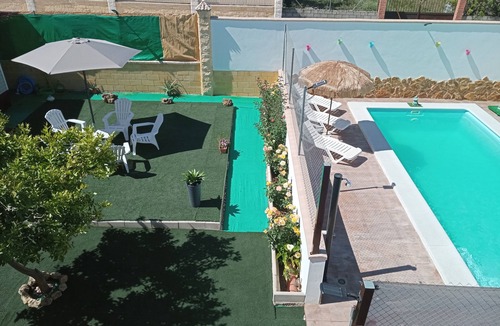 Moriles House | Bungalows en Conjunto Rural con Piscina en Moriles Para Relajarte