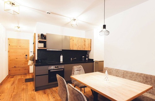 Ladis Apartment | Burgstadl Aparthotel & Restaurant - Ferienwohnung mit Bergblick