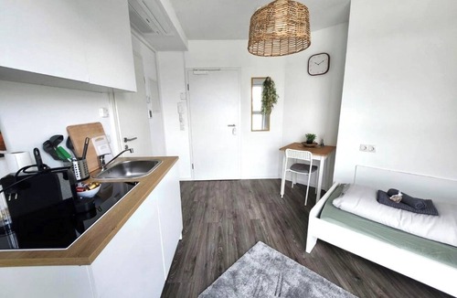 Westheim Apartment | Business apartment with WIFI, elevator & free parking