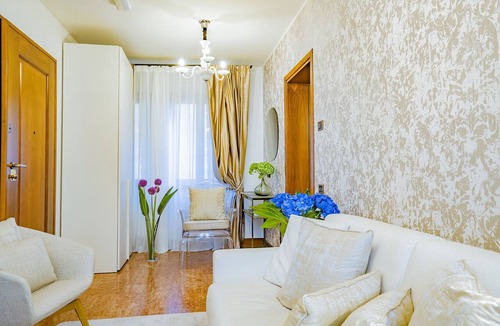 Santa Croce Apartment | Ca' Del Monastero 8 Collection