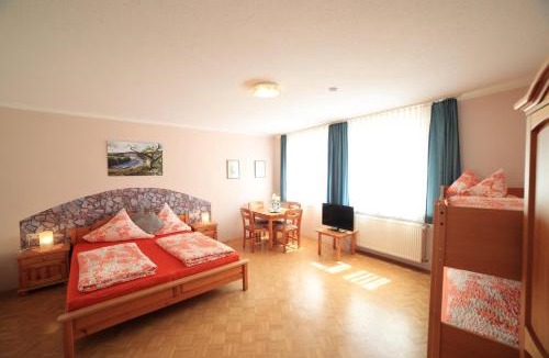 Kelheim House | Café am Donautor