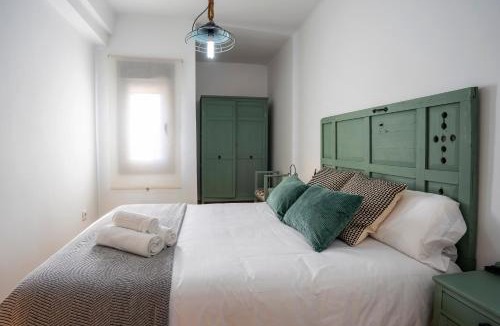 Caceres Old Town Apartment | Caleros 34 Centro Histórico con patio by keyhom