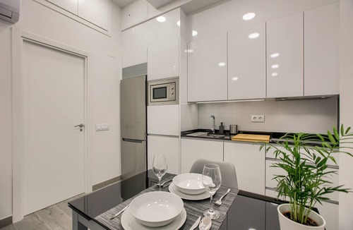 Moncloa-Aravaca Apartment | Calidad y Cercanía a un Paso de Todo!