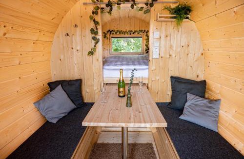 Kirchberg an der Jagst Other | Campingfässer Clamping beheizt-Café Schlossblick