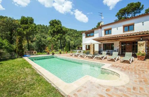 Vall-Llobrega House | Can Lari (Chalet)