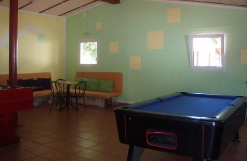 La Puebla de Roda House | Carefully furnished chalet with a covered terrace, in Aragon