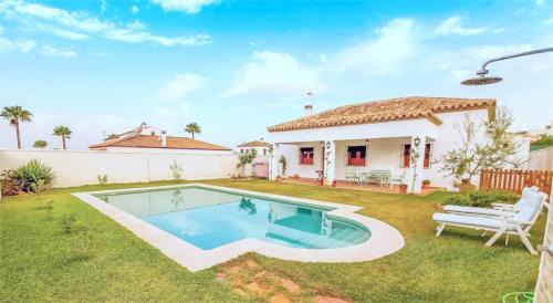 Montellano Villa | Casa 303 by Villamya