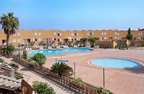Nuevo Horizonte House | Casa Aripauso with Shared Pool, Private Terrace, Sunset Views and Wi-Fi