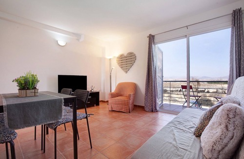 Nuevo Horizonte House | Casa Aripauso with Shared Pool, Private Terrace, Sunset Views and Wi-Fi