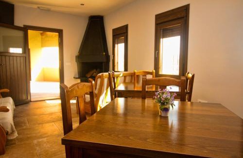 Almunia de San Juan House | Casa Codeta