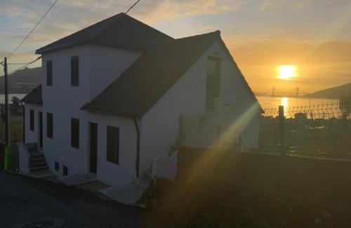 Redondela Cabin | Casa Cuartel