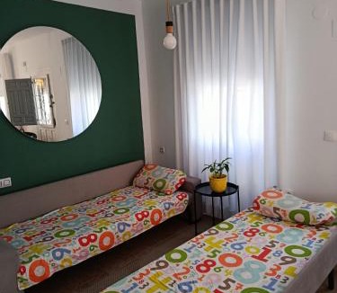 Los Cerezos House | Casa El Cerrito, con fantástico patio con barbacoa y vistas a la montaña