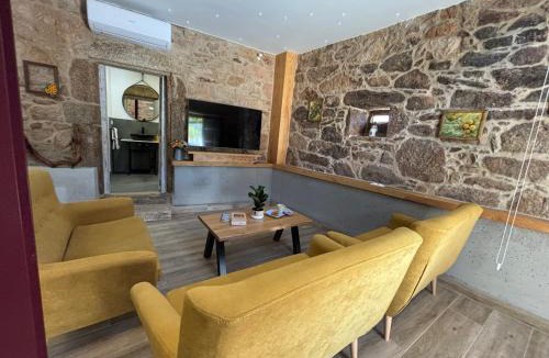 Bealo House | Casa estilo rural en Beluso,Boiro BY CRISTIANYTAMARA