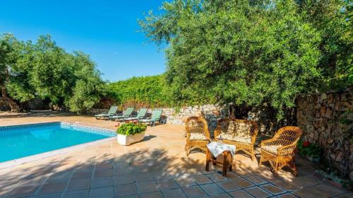 Villamartin Villa | Casa La Algazara Villamartin by Ruralidays