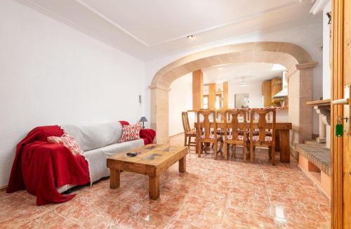 Binissalem Ski Chalet | Casa Mallorca