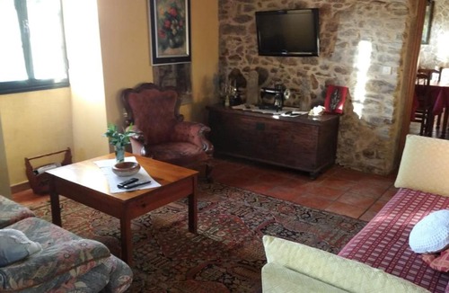 Outes House | Casa pedrolo