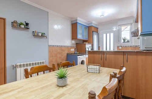 Vigo House | Casa Pepita: Quiet Location, Garden and Wi-Fi