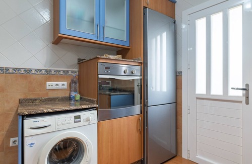 Vigo House | Casa Pepita: Quiet Location, Garden and Wi-Fi