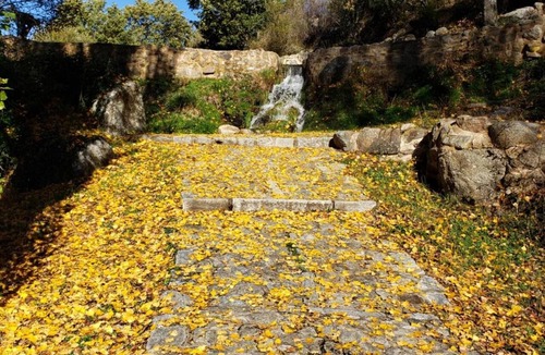 Navacepedilla de Corneja House | Casa Rural 'Las Tejeruelas' with Mountain Views, Private Pool and Wi-Fi