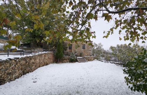Santa Maria de la Alameda Ski Chalet | Casa Rural la Insula