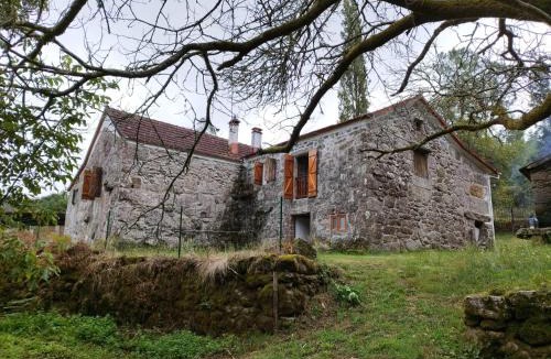Ponteareas House | CASA RURAL DE 300 AÑOS CON SILENCIO y TRANQUILIDAD