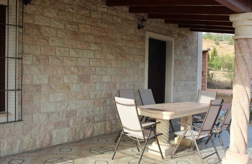 Valle de Abdalagis Ski Chalet | Casa Rural de Piedra