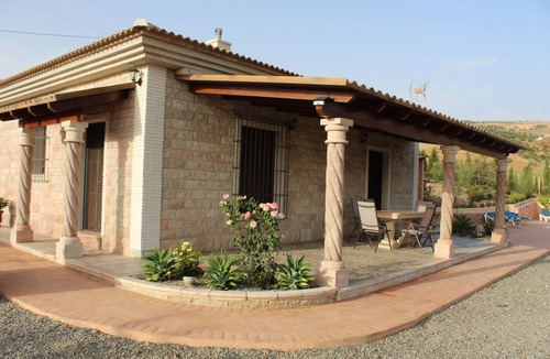 Valle de Abdalagis Ski Chalet | Casa Rural de Piedra