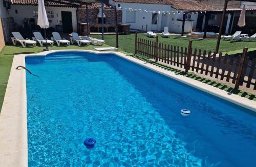 Don Benito House | Casa Rural ¨Villa Vivares¨ 3*