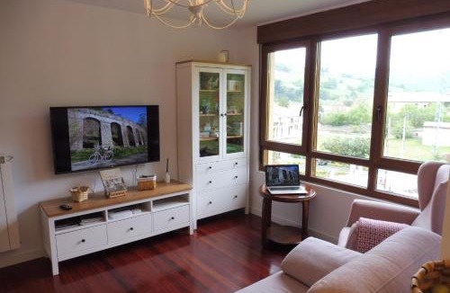 Iruz Apartment | Casa Santolaya