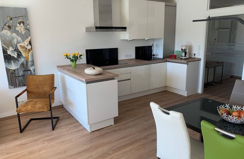 Wismar Apartment | Casada: 3-room apartment near the lake, 10 min picturesque walk to the old town