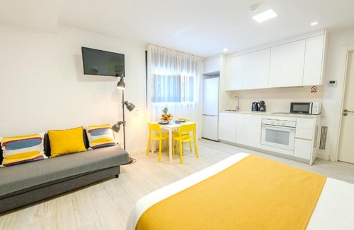 Castelldefels Apartment | Castell Beach Aparthotel