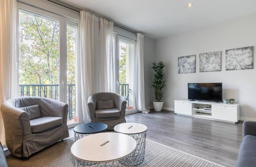 Castellana Apartment | Castellana Suites