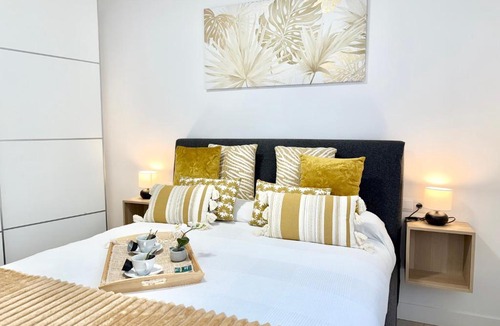 Castro Urdiales Apartment | Castro Holidays - Apto B Nuevo Céntrico con Garaje Gratis