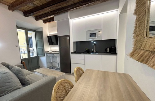 Barrio de La Latina Apartment | CavaBajaSuites 202 FUENTE DE LA CIBELES