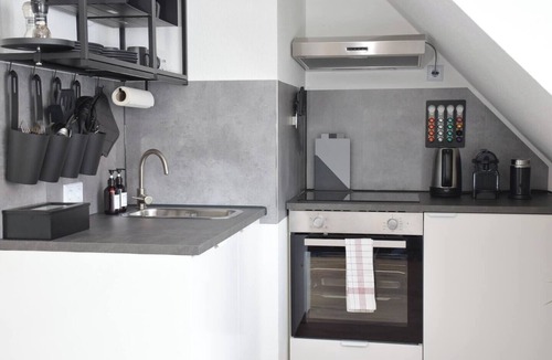 Kempten Apartment | Central Kempten | 2 guests Bright & Modern