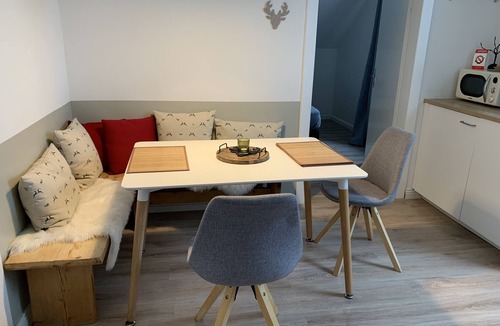 Osnabrueck Apartment | Central: Lovingly renovated 85m2 apartment in the Katharina Boardinghouse