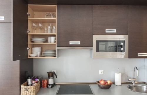 Literary Quarter Apartment | Central Madrid. Barrio Letras, Walking distance to Museums, Plazas and GranVia,