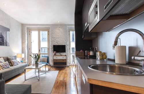 Literary Quarter Apartment | Central Madrid. Barrio Letras, Walking distance to Museums, Plazas and GranVia,